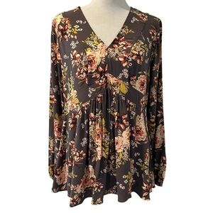 Torrid fall winter floral print v-neck blouse in size large